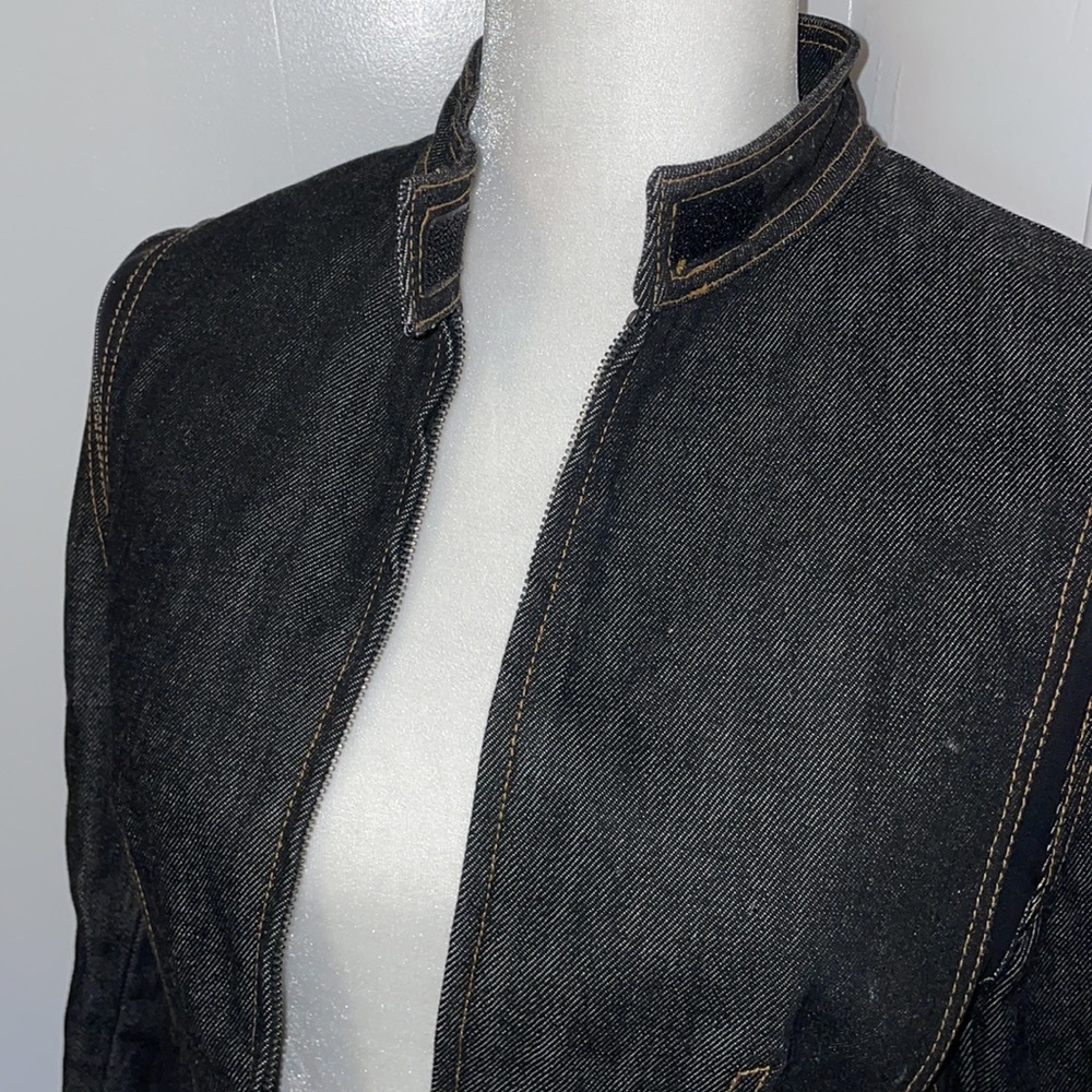 Gucci Black Denim Jean Jacket with Contrast Stitching - Picture 2 of 12